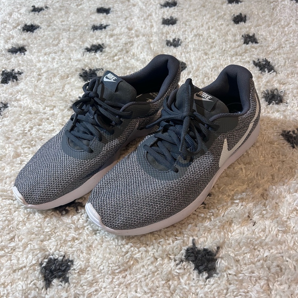 Women’s Nike Gray and White Athletic Shoes Size 11